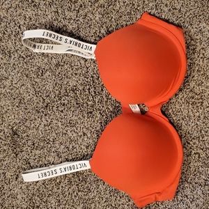 Victoria Secret T-Shirt Bra